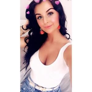 Meet your Posher, Angelika